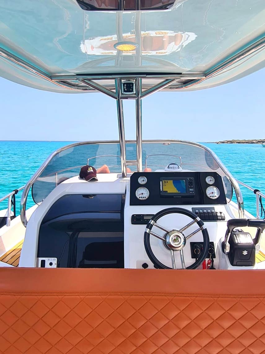 Tortuga - Excursions by boat Otranto